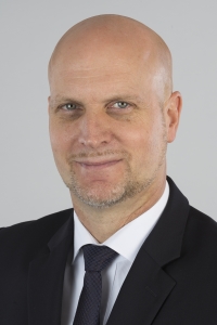 Dr Bernd Muennich